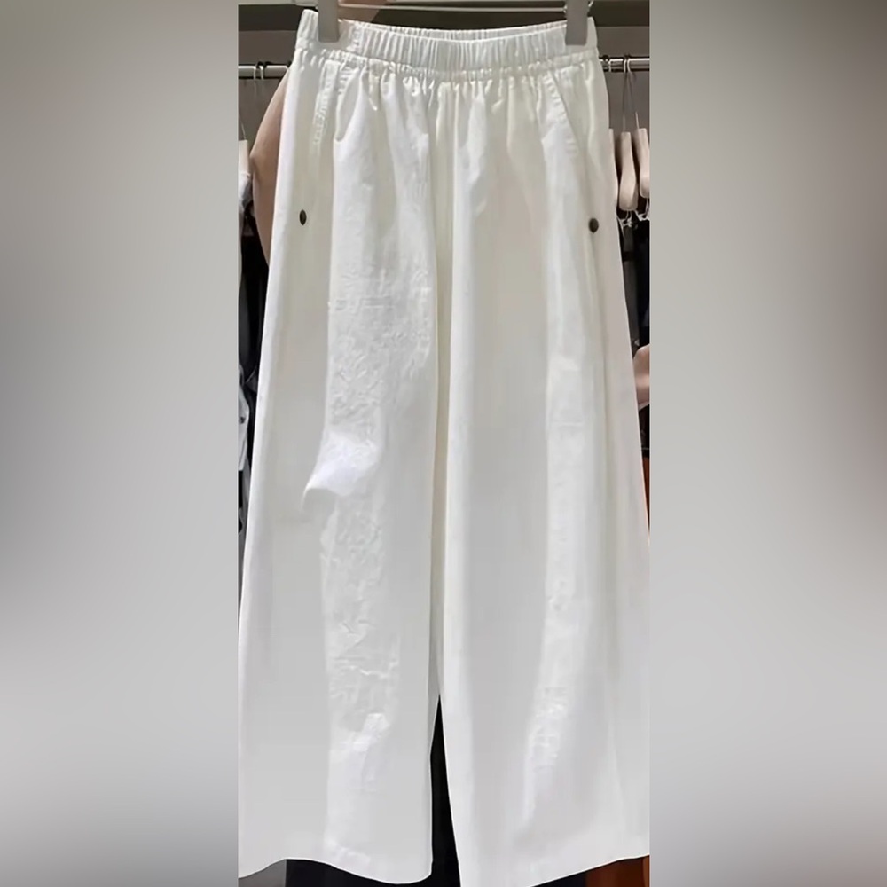 White pant